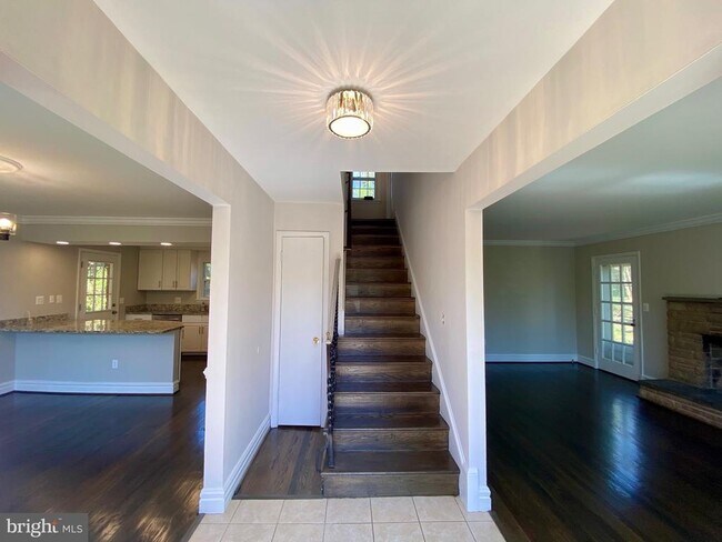 Foto del edificio - 3405 Colonial Ct