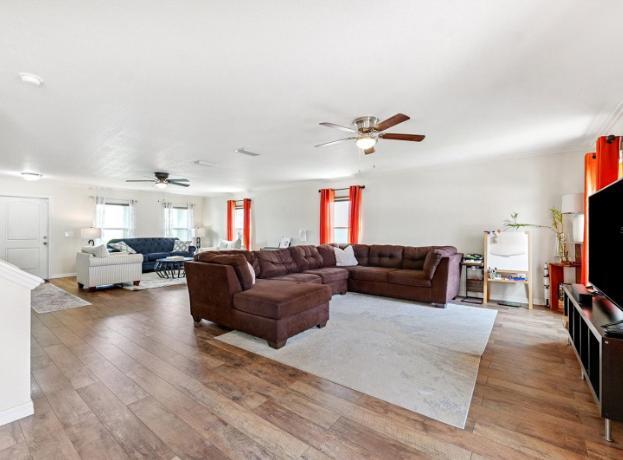 Foto del edificio - 12925 Keefer Ct