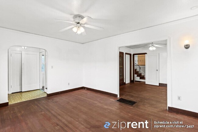 Foto del edificio - 7327 Holly St