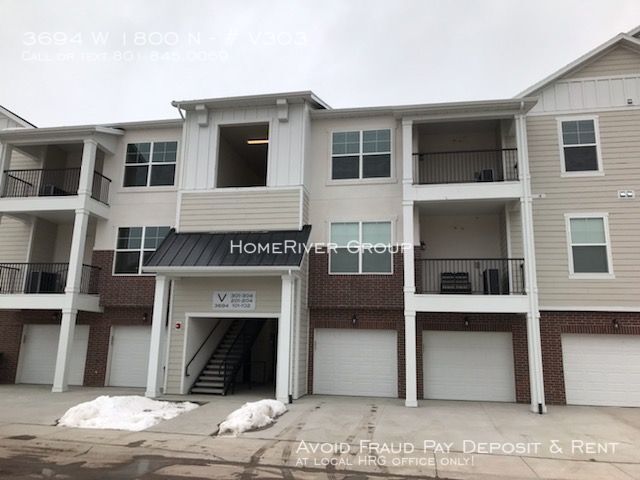 Primary Photo - Beautiful newer top floor condo in Lehi