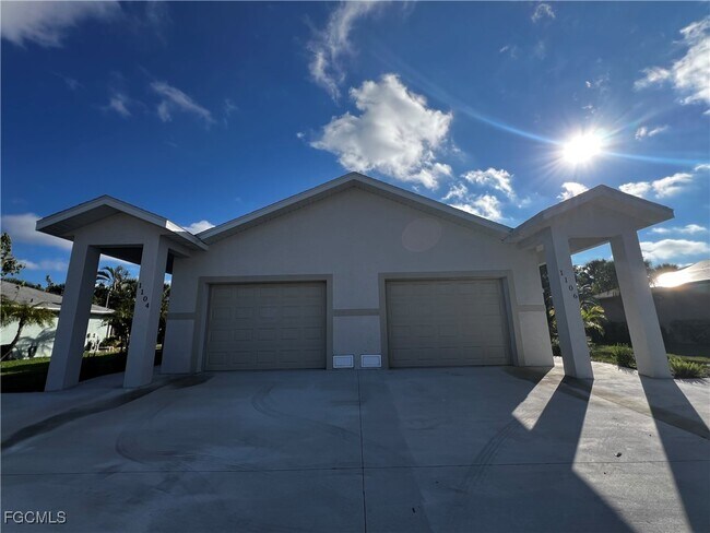Foto del edificio - 1106 Cape Coral Pkwy W