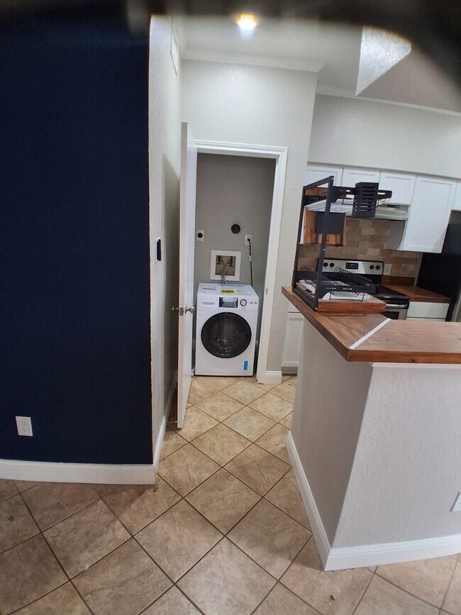 Foto del edificio - 3600 Jeanetta St