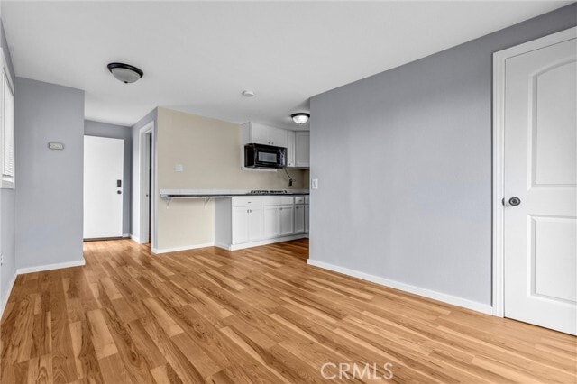 Building Photo - 12624 S Mona Blvd