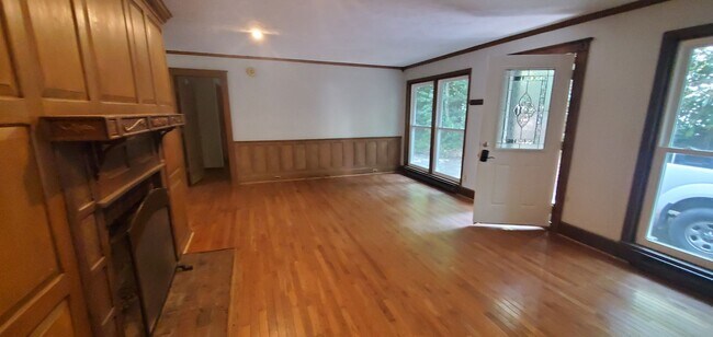 Foto del edificio - Spacious Mountain Home With Finished Basement & Great Location!