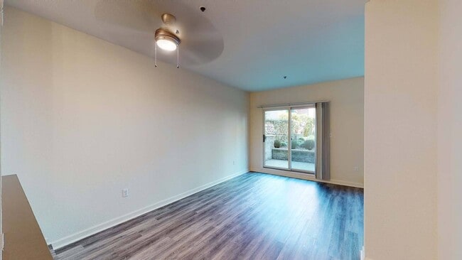 Interior Photo - 2000 Post