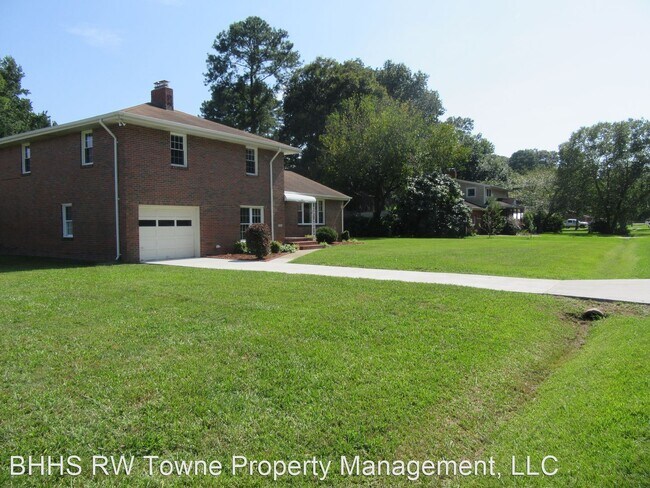 Building Photo - 4 br, 2 bath House - 105 Red Oak Trail