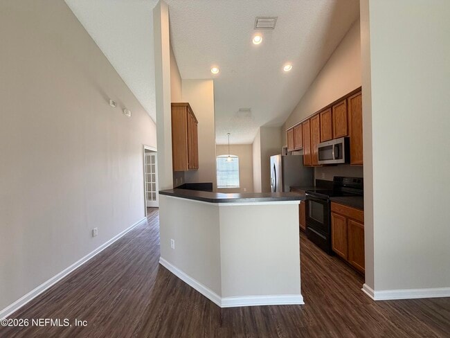 Foto del edificio - 6902 Southern Oaks Dr W