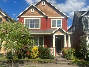 Building Photo - 6076 SW 208th Pl