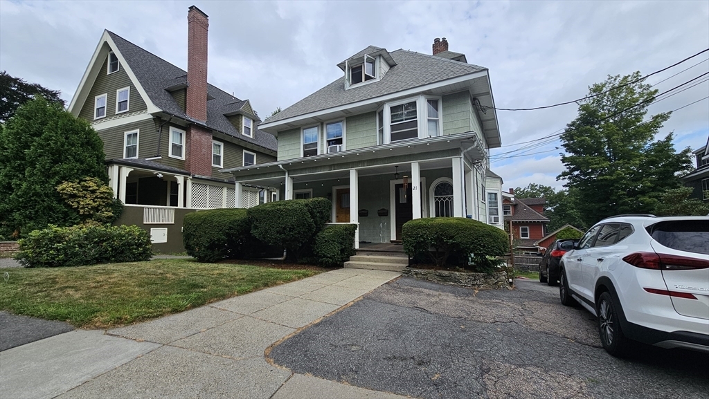 Primary Photo - 21 Chase St