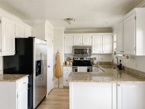 Building Photo - 5627 S Sarah Jane Dr