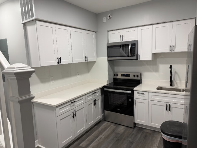 Foto del edificio - 3718 E Lombard St