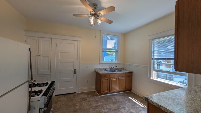 Cocina - 122 Caroline St