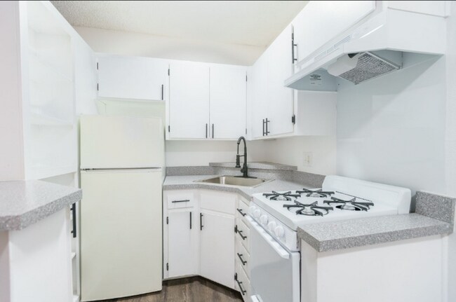 Foto del edificio - 238 Serrano Ave