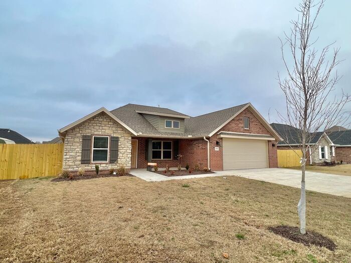 SingleFamily Home WellSought after Coop... House Rental in