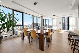 Building Photo - 1 Blvd. De Maisonneuve Ouest