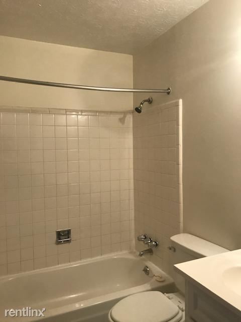 Foto del edificio - 2 br, 1 bath Townhome - 6903 River Rd