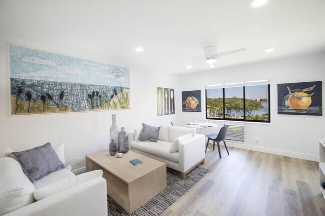 Foto del edificio - 1515 Pinellas Bayway S