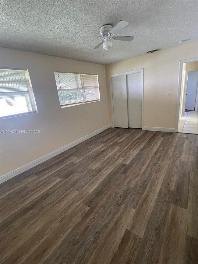 Foto del edificio - 7101 Park St