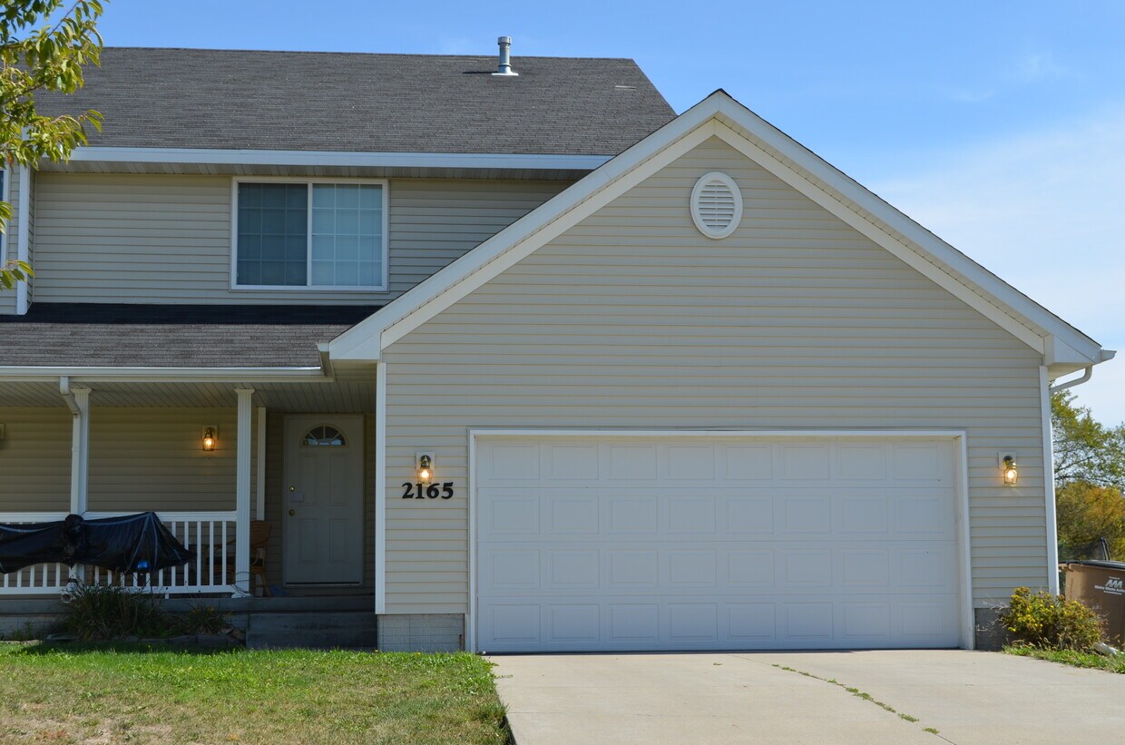 Primary Photo - 2165 Copper Wynd Dr