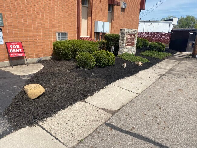 Foto del edificio - 20 Forestdale Ave