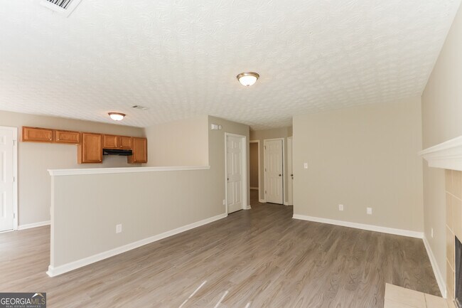 Building Photo - 1120 Bramblewood Dr