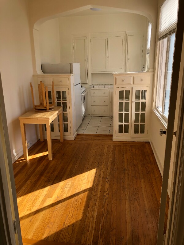 Building Photo - 1855 Washington St