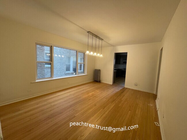 dining room - 1351 W Carmen Ave
