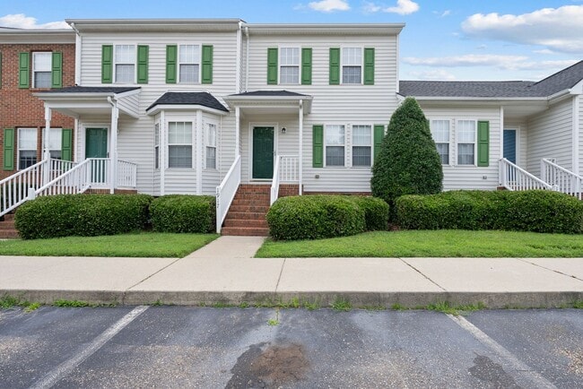 Building Photo - 1917 Stroll Cir