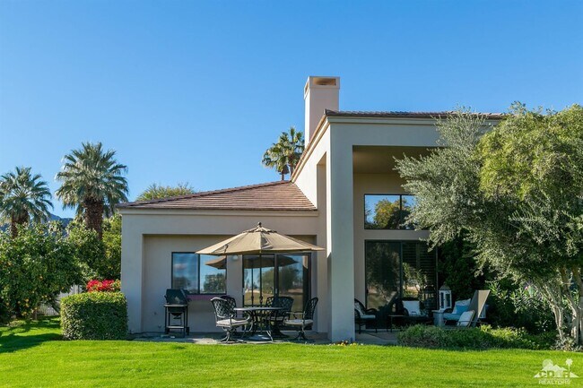 Building Photo - 55128 Oak-Tree