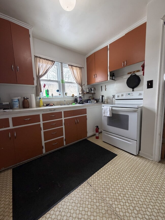 Foto del edificio - 1311 E Flint St