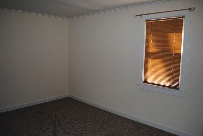 Bedroom - 27 N Church St