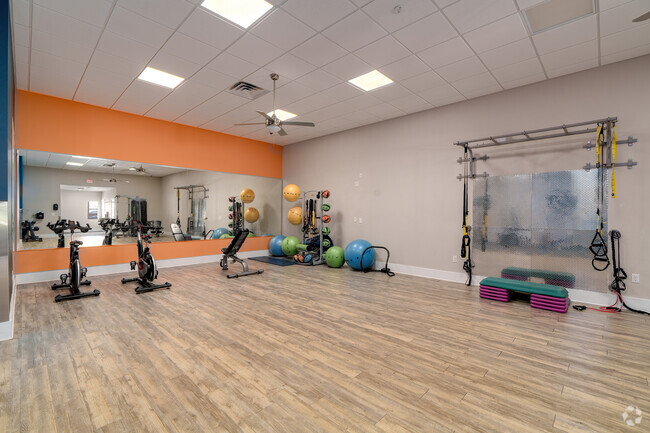 Fitness Center - Avisa Lakes