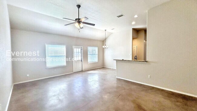 Building Photo - 194 Joanne Cv