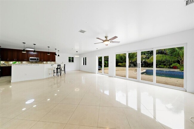 Building Photo - 8845 SW 156th Terrace