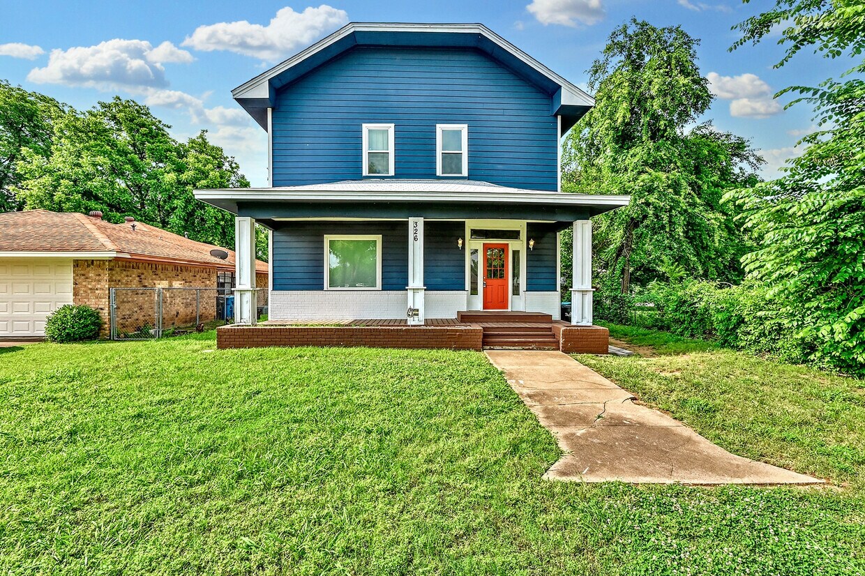 326 W Sears St 101 Condo for Rent in Denison, TX