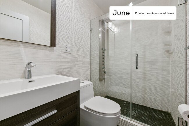 Foto del edificio - Room in Shared 3 bed/2 bath home in East Village