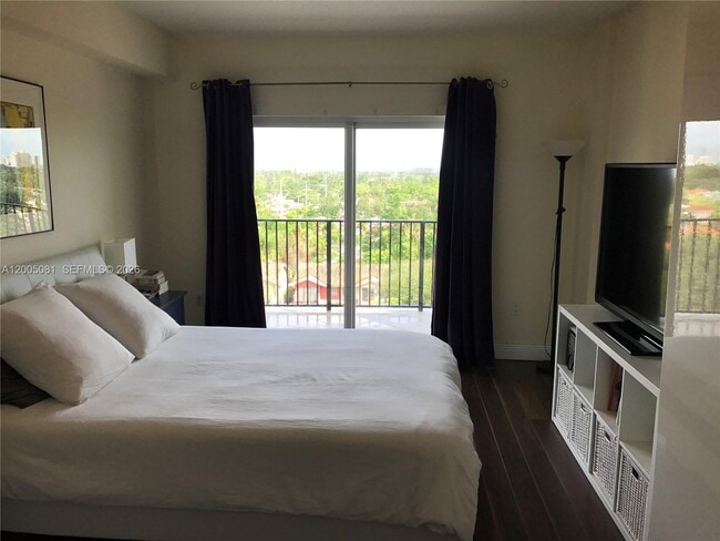 Foto del edificio - 1627 SW 37th Ave