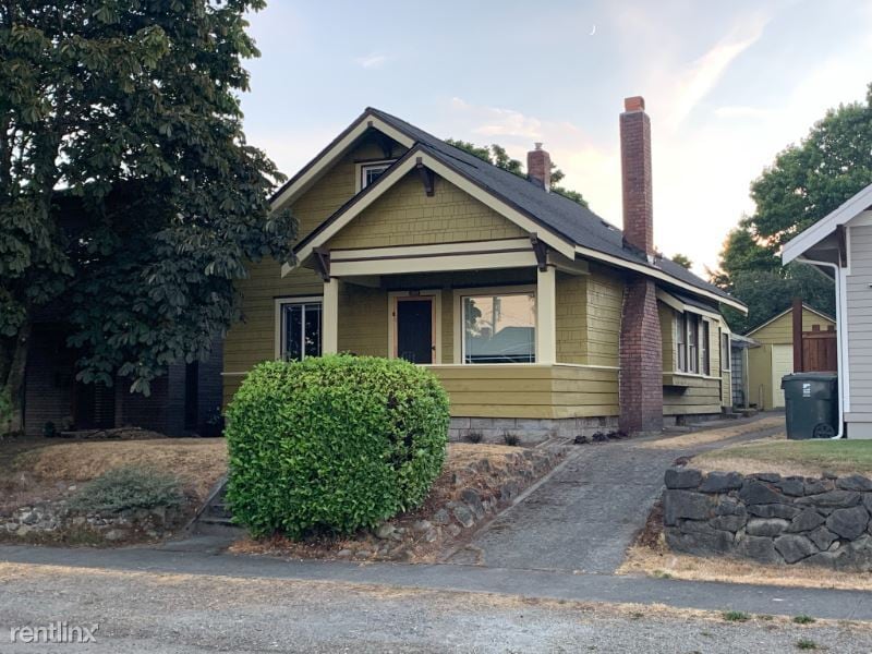 Primary Photo - 3 br, 1.5 bath House - 1104 S Alder St