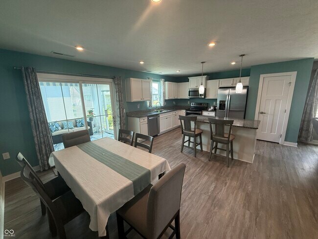 Foto del edificio - 2640 Stonebridge Dr