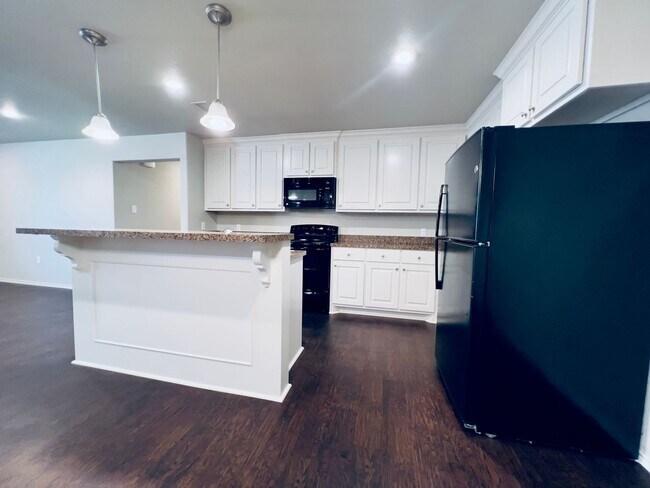 Foto del edificio - PRE-LEASING! 3/2/2 Located in Lubbock-Cooper ISD