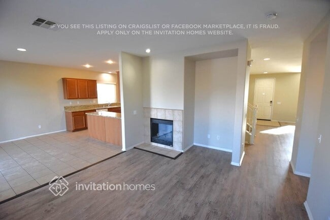 Foto del edificio - 1956 Montanra Ln