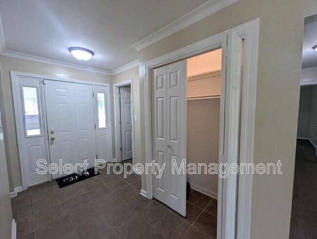 Foto del edificio - 3510 Glencairn Dr
