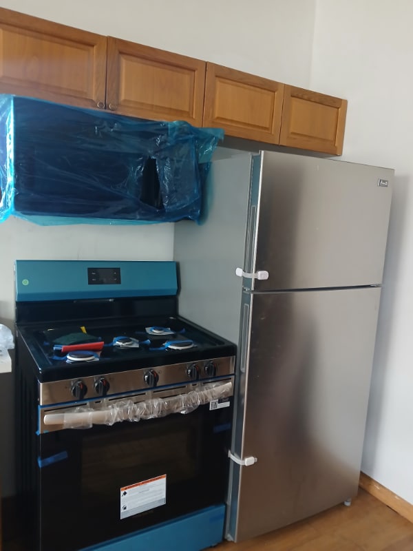 Building Photo - 330 Midland Ave