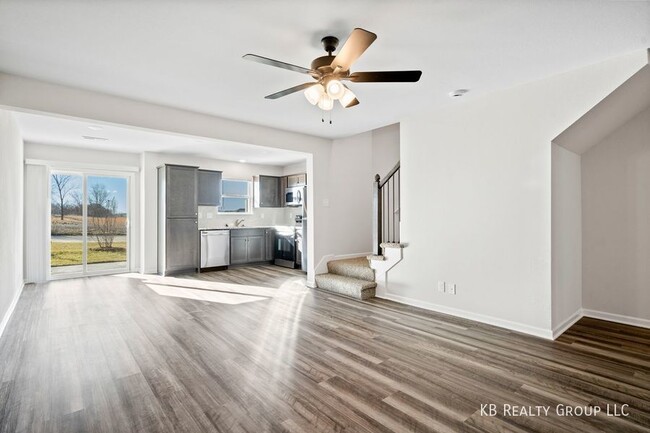 Building Photo - Brand New Townhome Community! Be the first...
