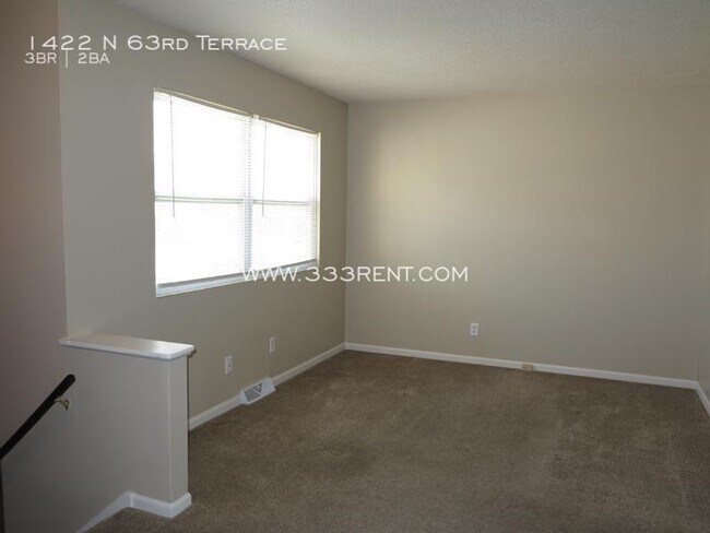 Foto del edificio - 1422 N 63rd Terrace