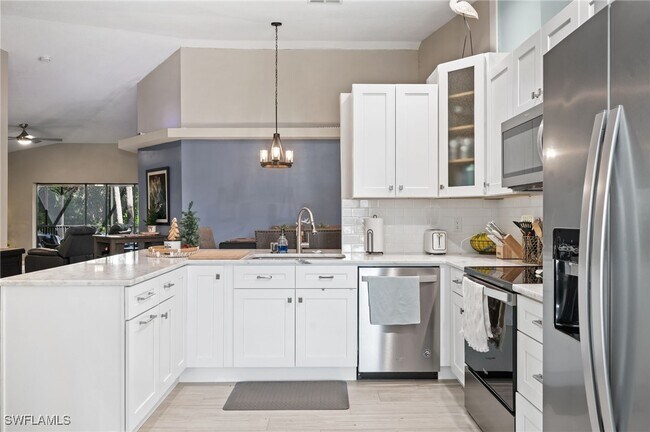 Building Photo - 17611 Marco Island Ln