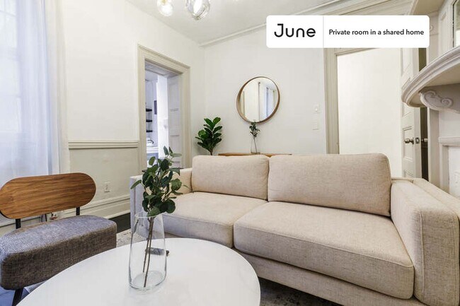 Foto del edificio - Room in Shared 4 bed/1 bath home