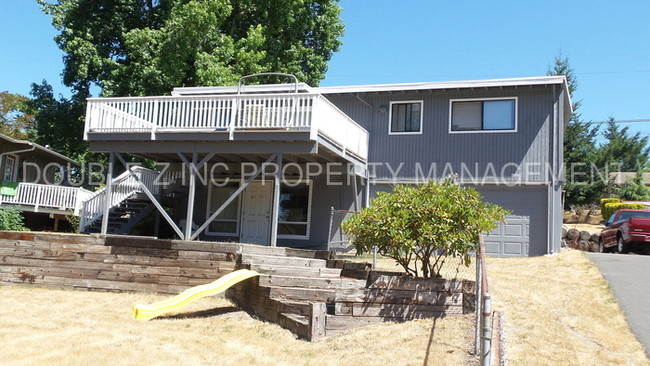 Building Photo - 1750 S Durango St