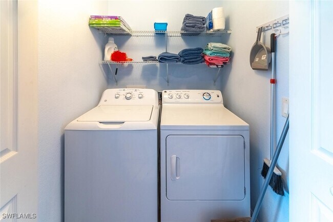 Foto del edificio - 9820 Giaveno Cir