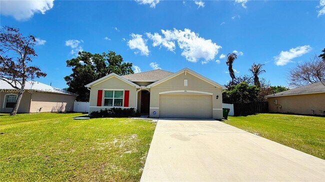 Foto del edificio - 2402 SE Gillette Ave
